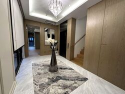 Shrewsbury Road (D11), Terrace #529954641